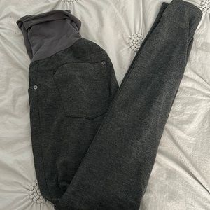 Pea in the pod leggings